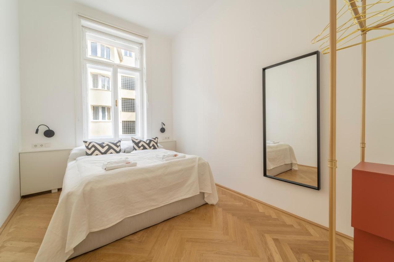 Josef'S Home I Deluxe Apartment In Ideal Location Виена Екстериор снимка