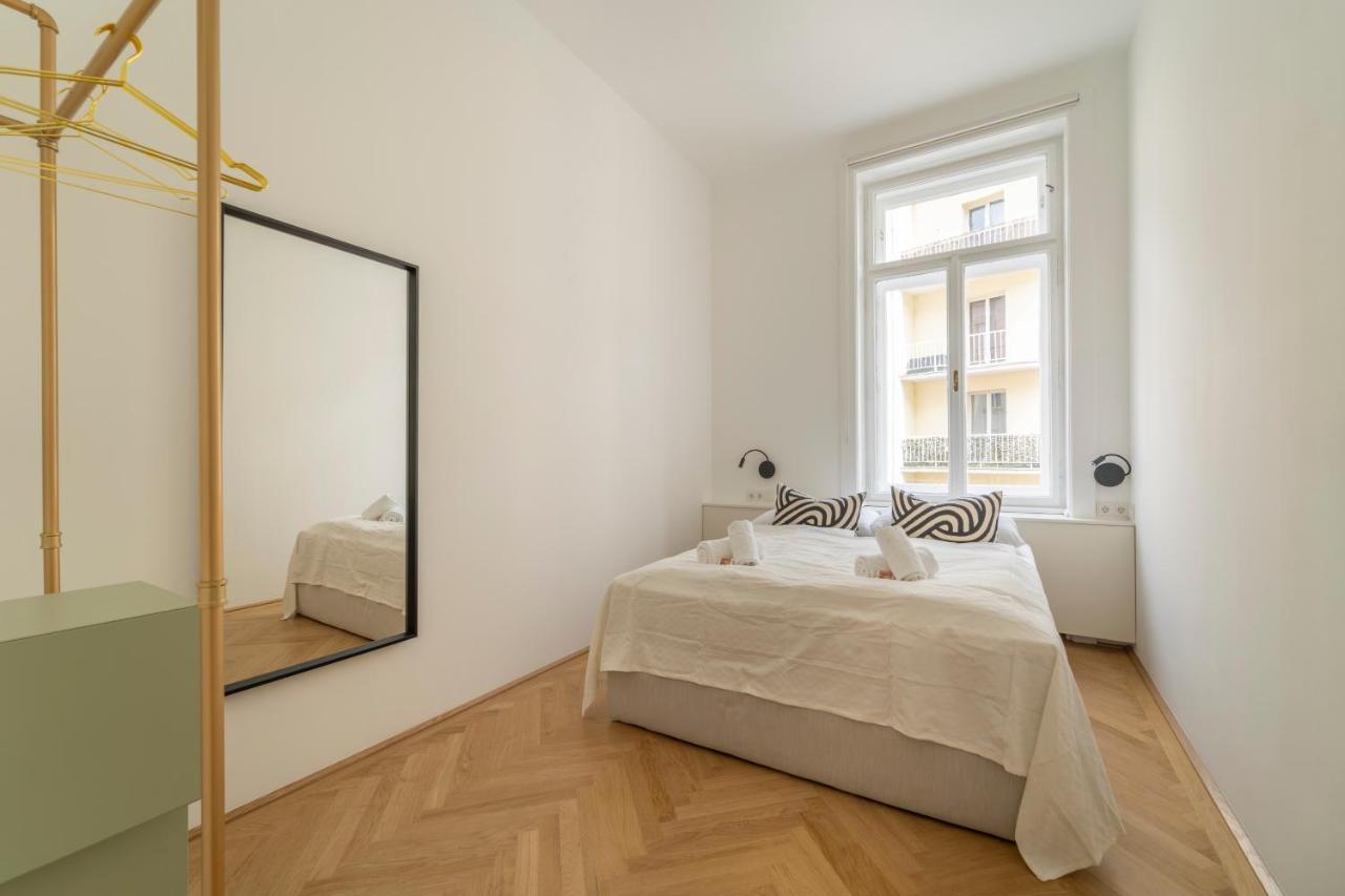 Josef'S Home I Deluxe Apartment In Ideal Location Виена Екстериор снимка